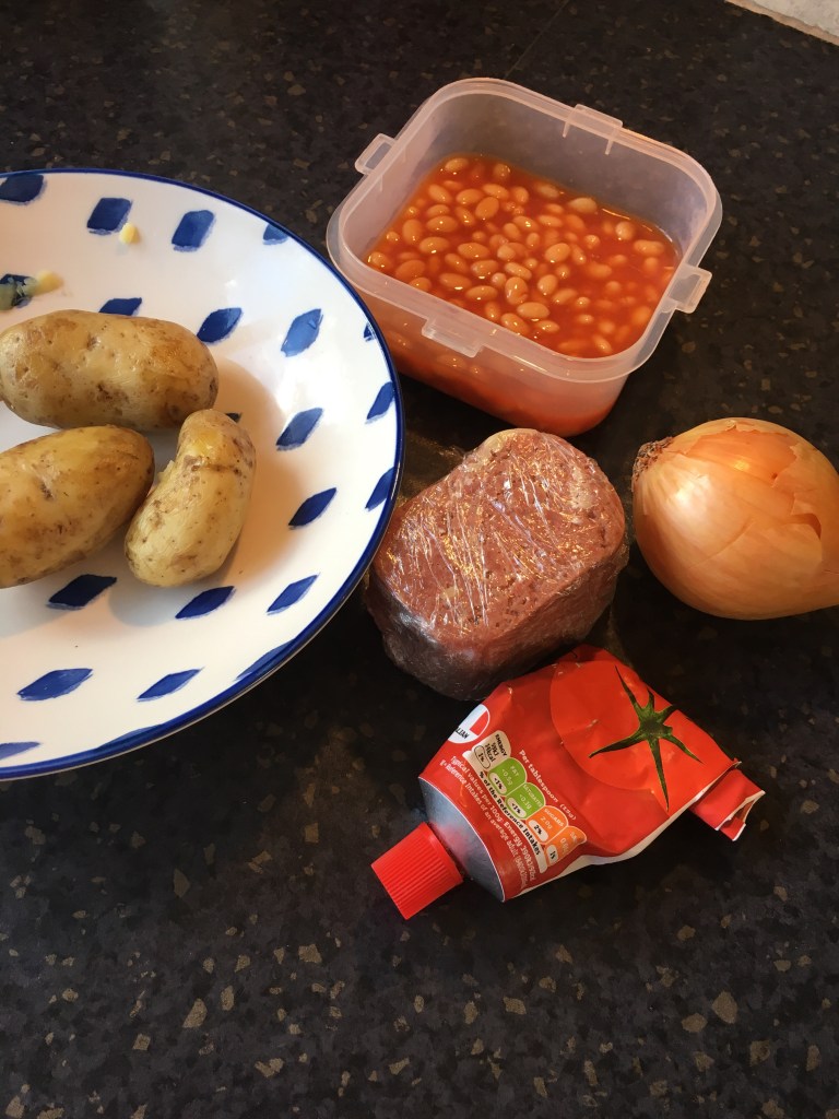 Corned Beef Hash – My favourite war time recipe – 1940s remembered